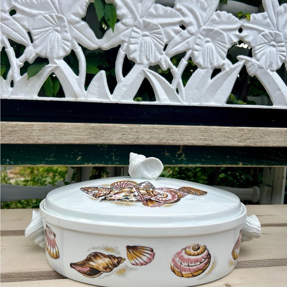 Georges Briard Seascape Covered Dish: Vintage Mid-Century Modern Ovenware - Picture 11 of 12